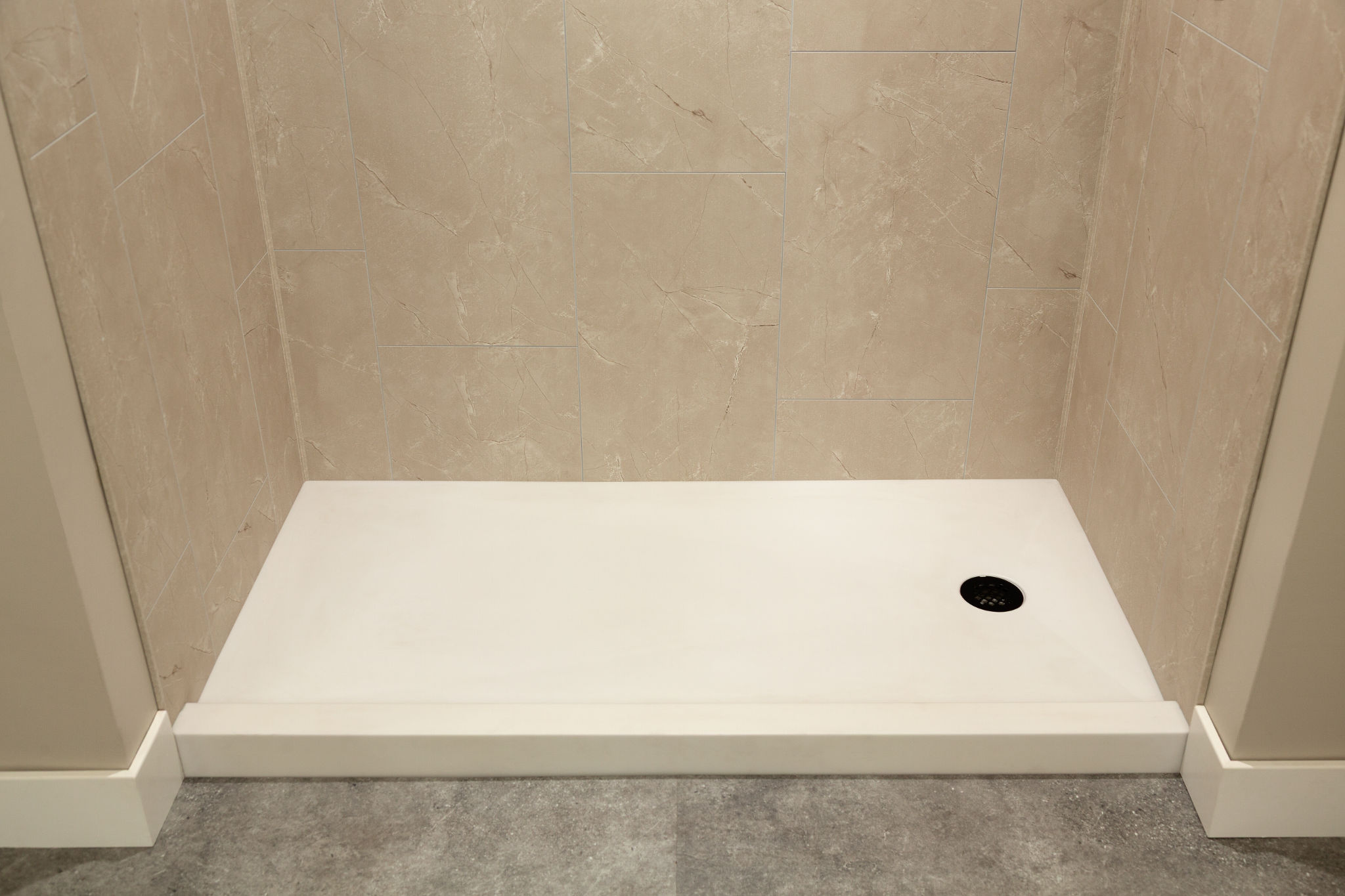 Vivid White 0 | Glens Falls Tile & Supplies